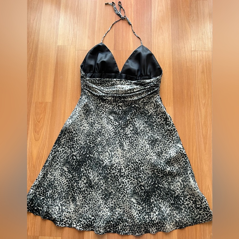 Express 100% Silk Leopard Print Halter Dress Y2K Size 12 Flowy - Picture 7 of 16